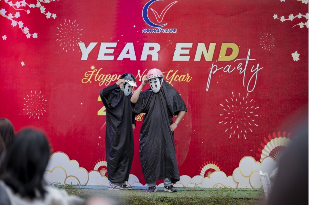 YEAR END PARTY 2025